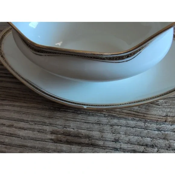 LIMOGES, FRANCE gold encrusted M. REDON 10" Gravy Boat Attached Under Plate - Picture 12 of 16